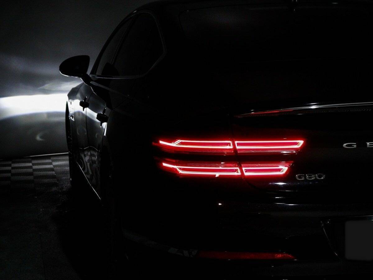 Купить Genesis G80 с пробегом. Фото: #21