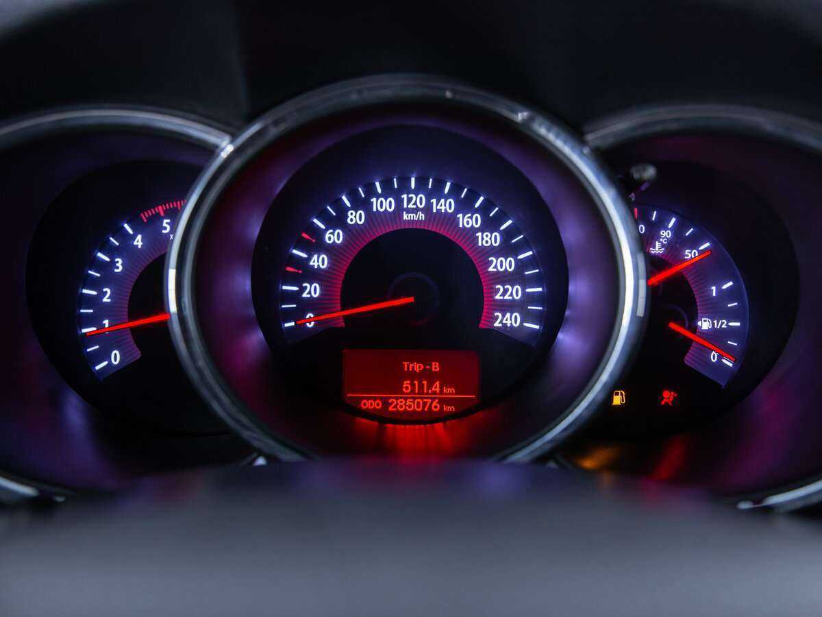 Купить Kia Sorento с пробегом. Фото: #10