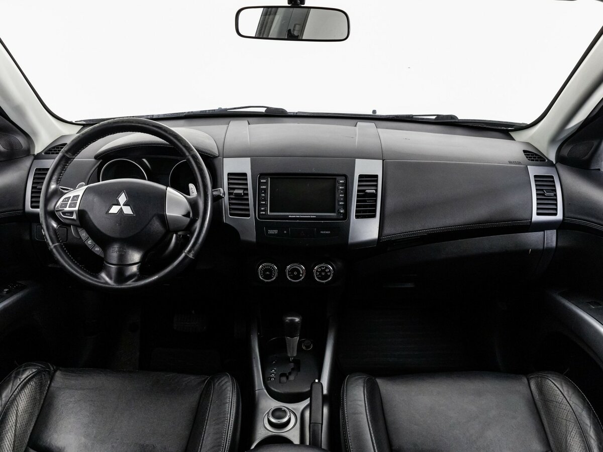Купить Mitsubishi Outlander с пробегом. Фото: #7