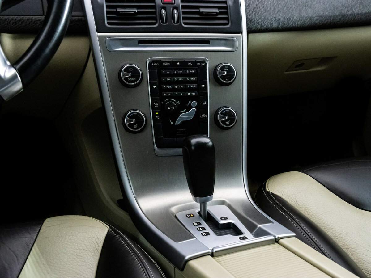 Купить Volvo XC60 с пробегом. Фото: #10