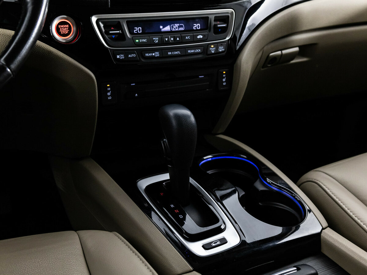 Купить Honda Pilot с пробегом. Фото: #11