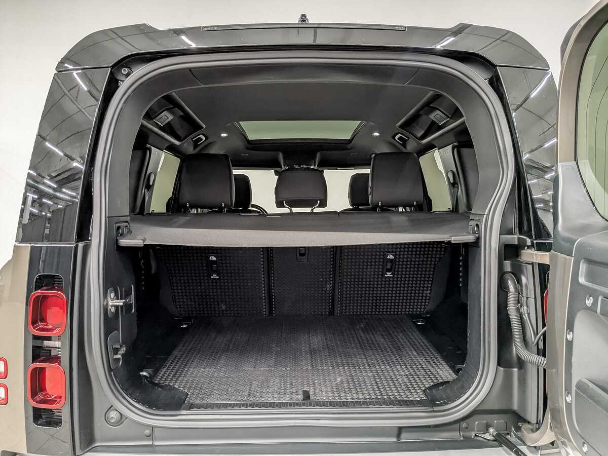 Купить Land Rover Defender с пробегом. Фото: #9