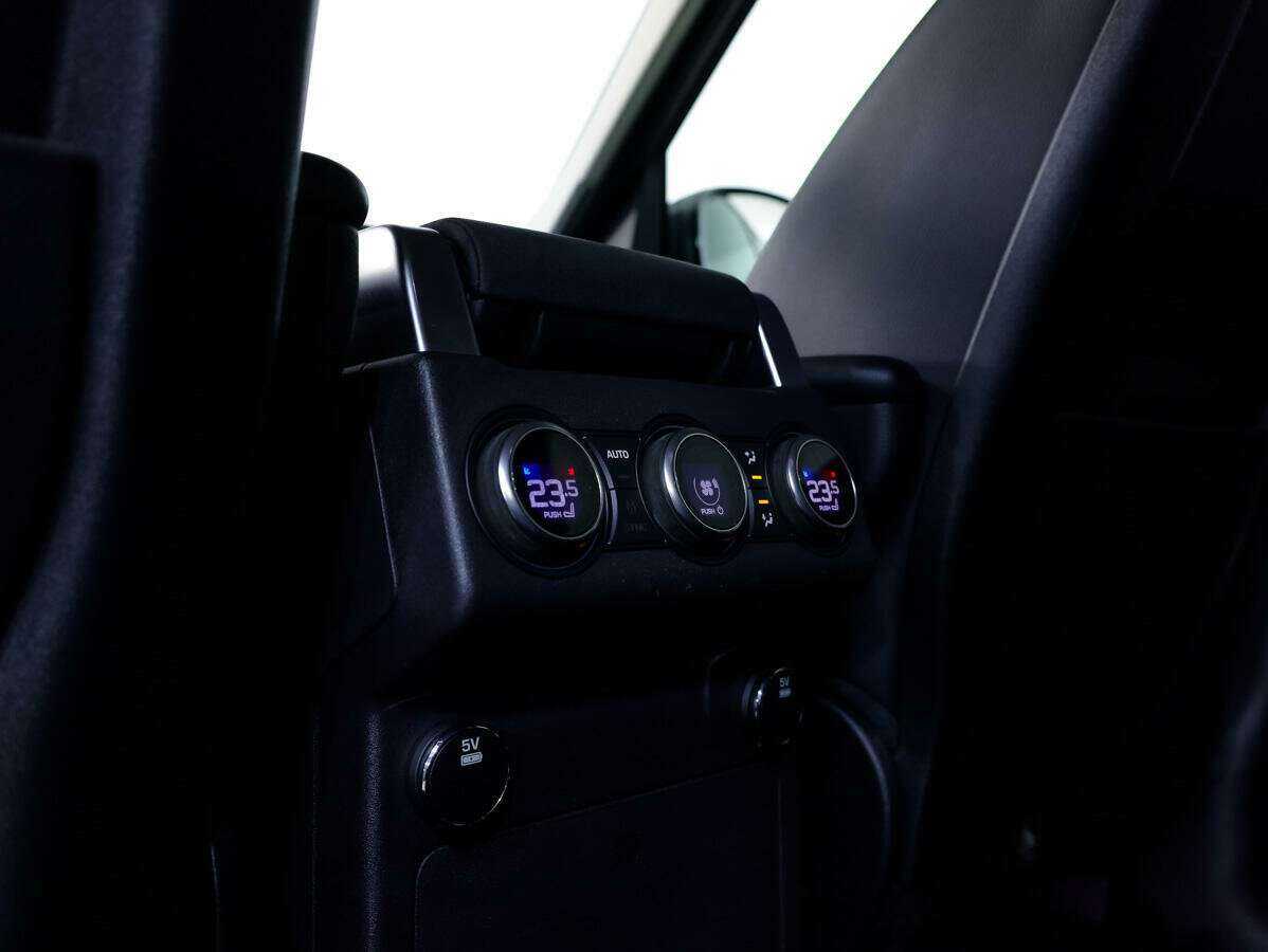 Купить Land Rover Discovery с пробегом. Фото: #12