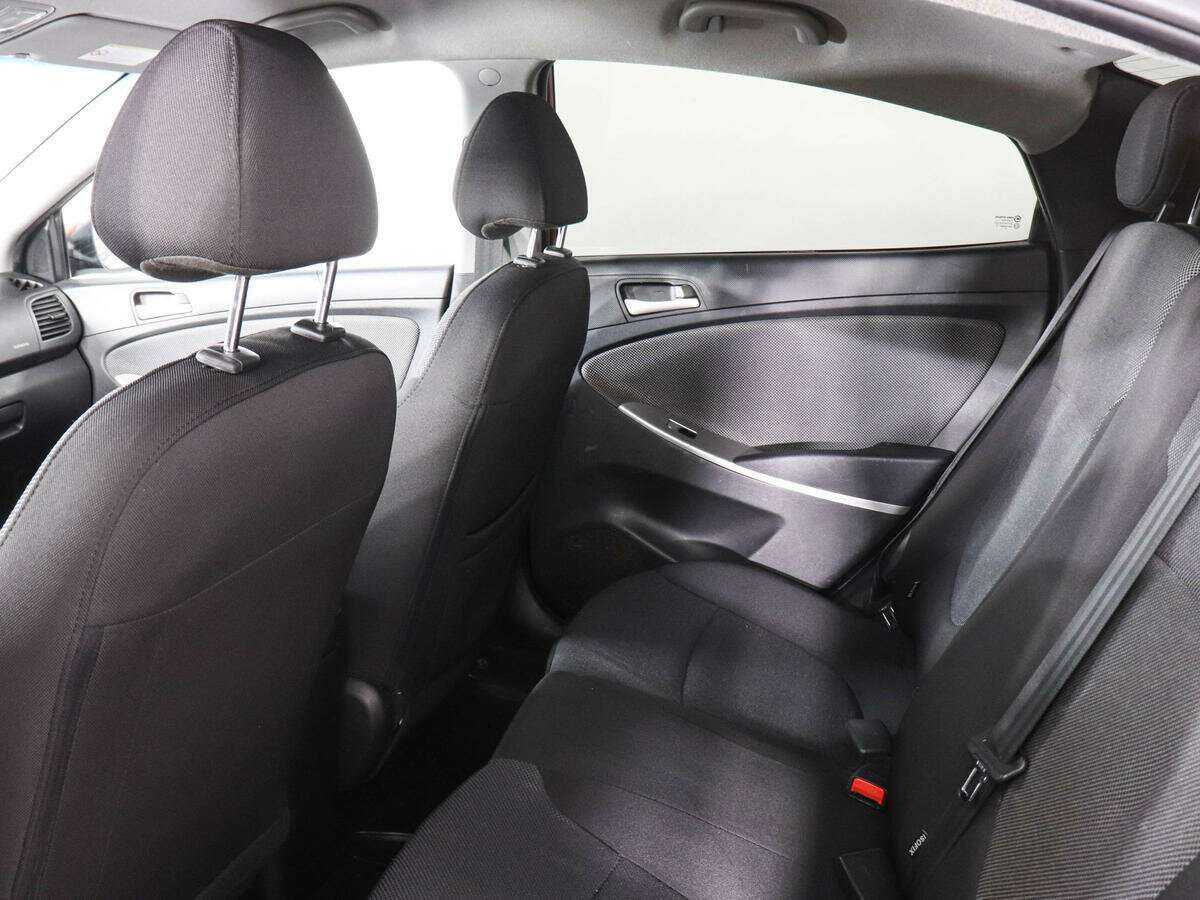 Купить Hyundai Solaris с пробегом. Фото: #7