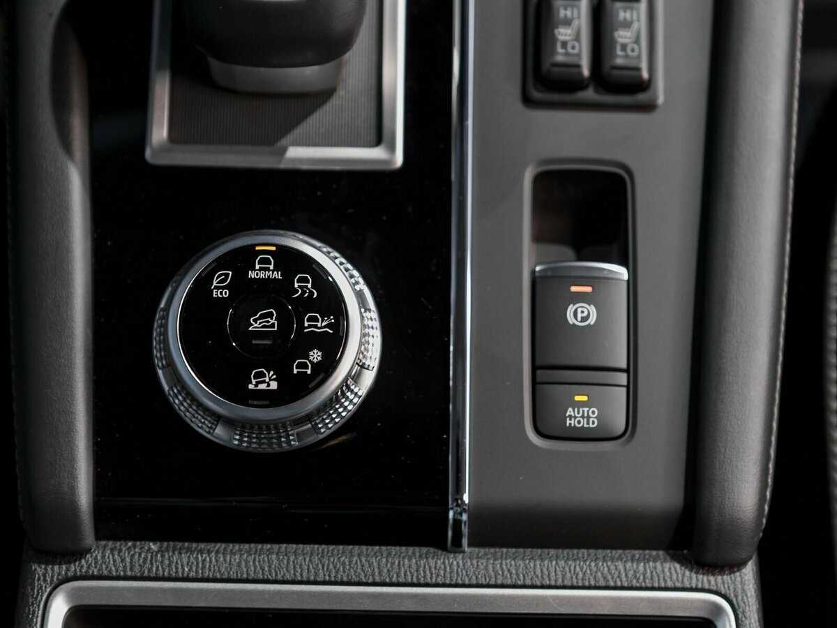 Купить Mitsubishi Outlander с пробегом. Фото: #23