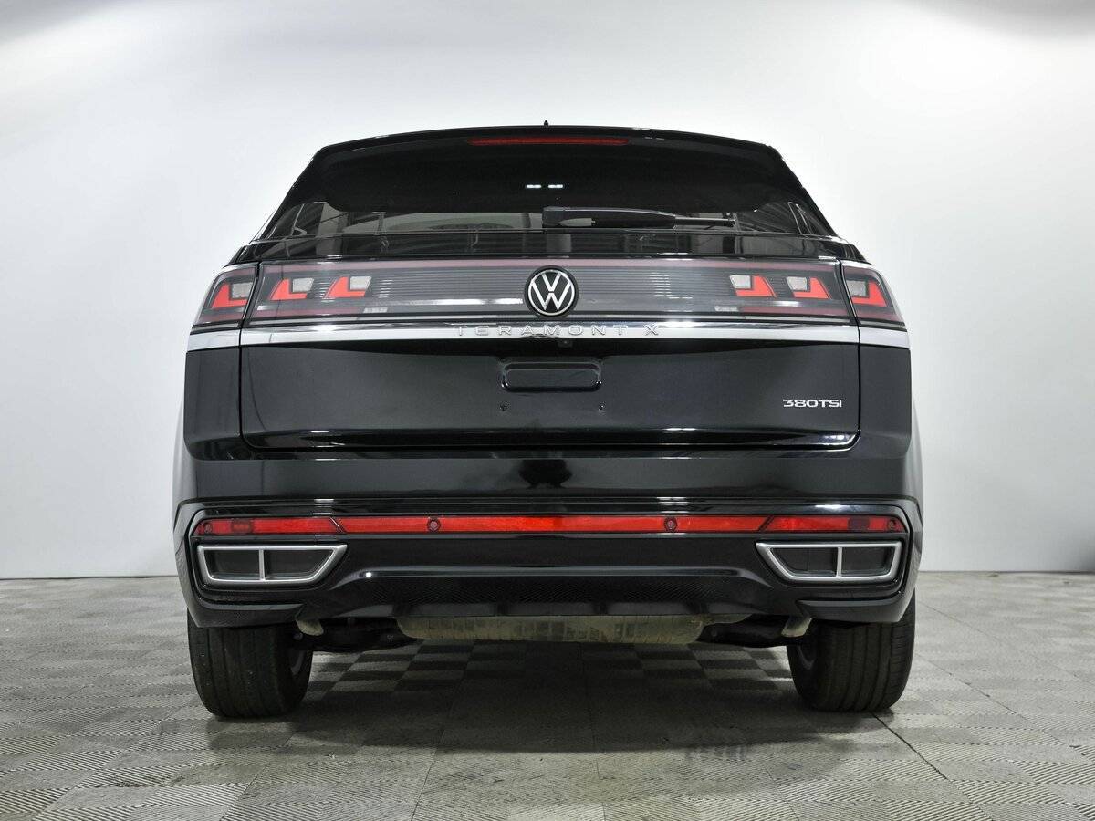 Купить Volkswagen Teramont с пробегом. Фото: #4