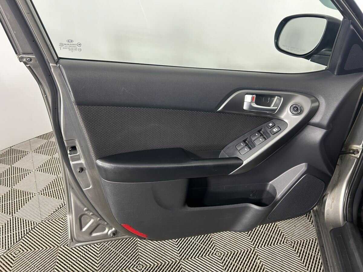 Купить Kia Cerato с пробегом. Фото: #6