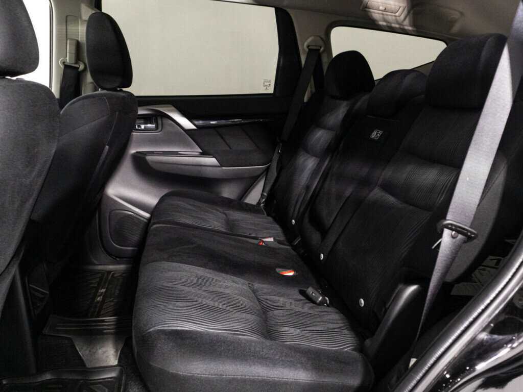 Купить Mitsubishi Pajero Sport с пробегом. Фото: #9