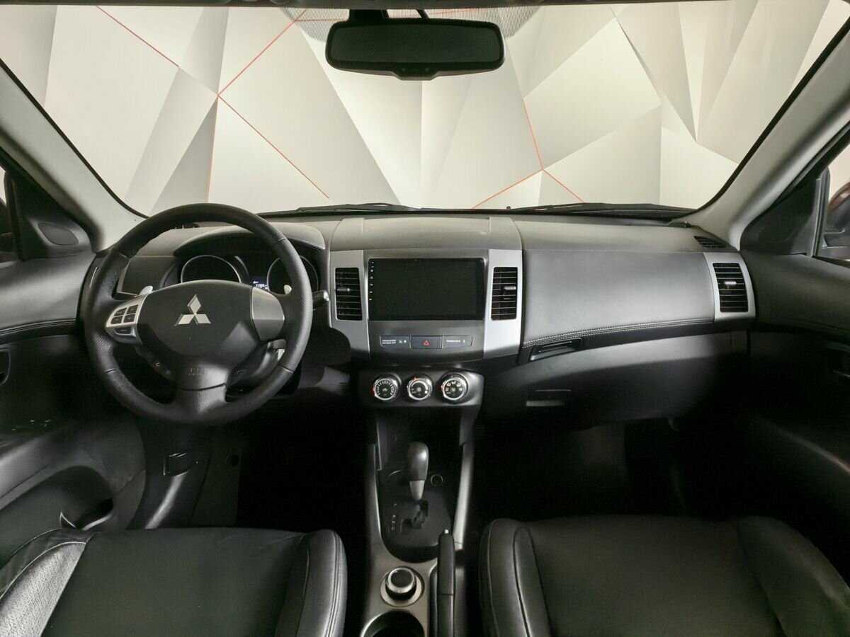 Купить Mitsubishi Outlander с пробегом. Фото: #9
