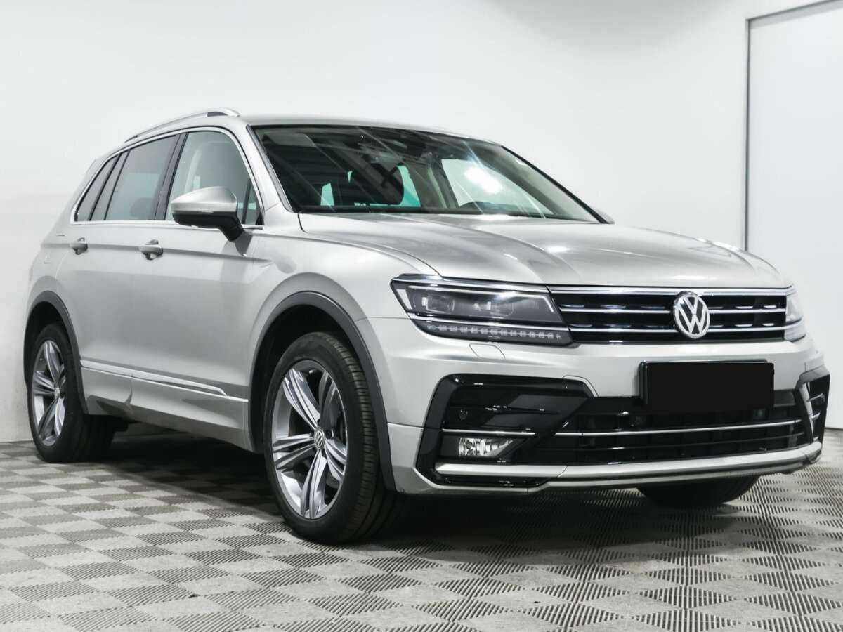Купить Volkswagen Tiguan с пробегом. Фото: #2