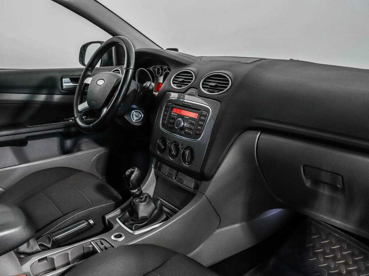 Купить Ford Focus с пробегом. Фото: #10