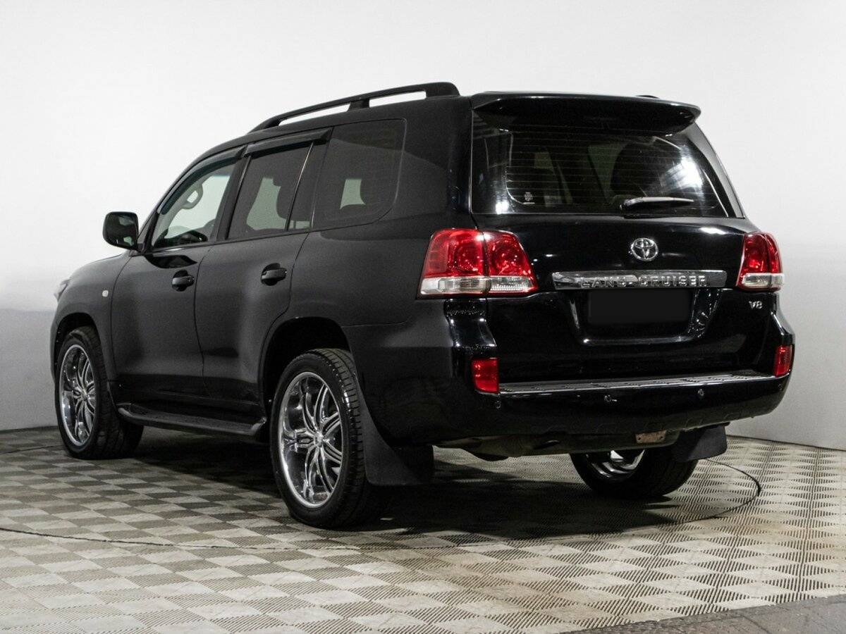 Купить Toyota Land Cruiser с пробегом. Фото: #6