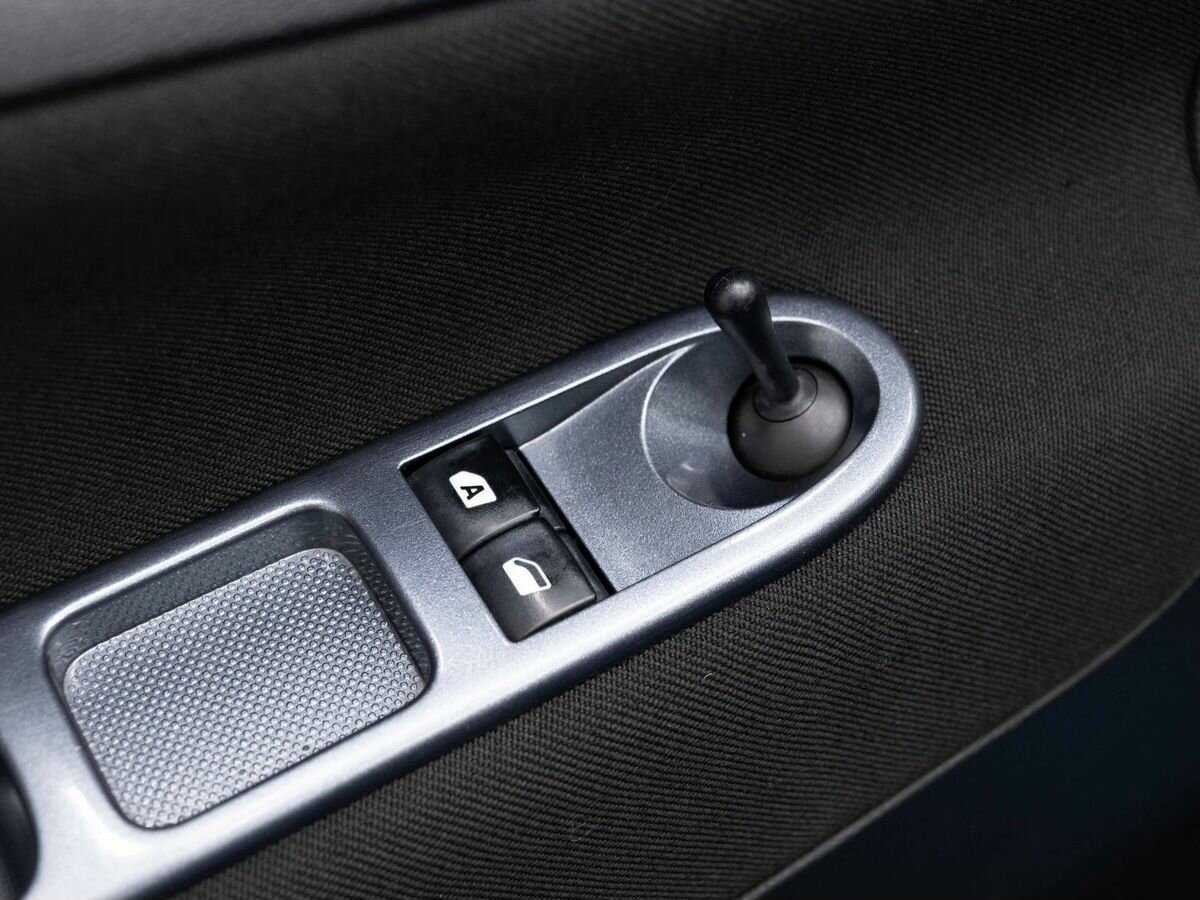 Купить Peugeot 207 с пробегом. Фото: #16
