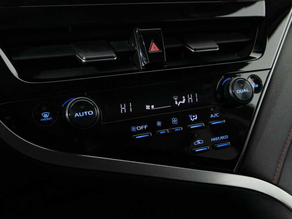 Купить Toyota Camry с пробегом. Фото: #16