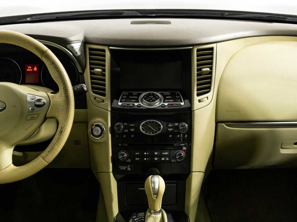 Купить Infiniti FX с пробегом. Фото: #13