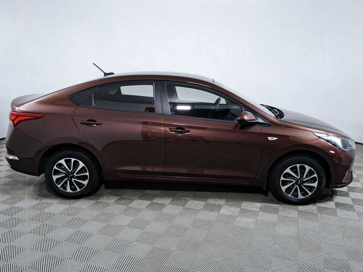 Купить Hyundai Solaris с пробегом. Фото: #3