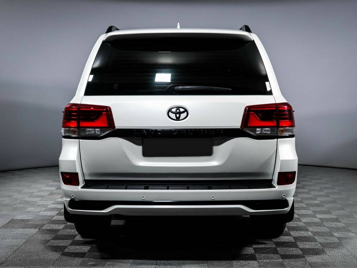 Купить Toyota Land Cruiser с пробегом. Фото: #5