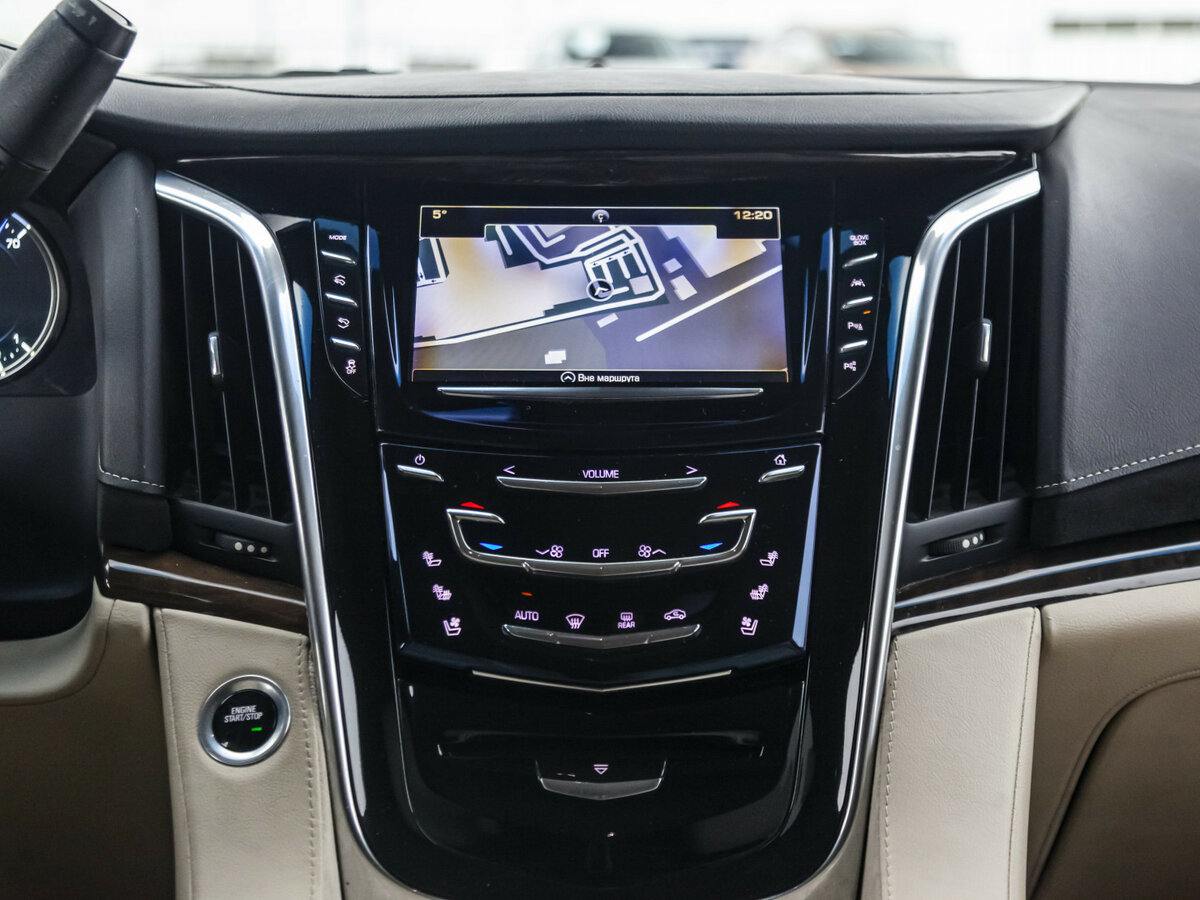 Купить Cadillac Escalade с пробегом. Фото: #17