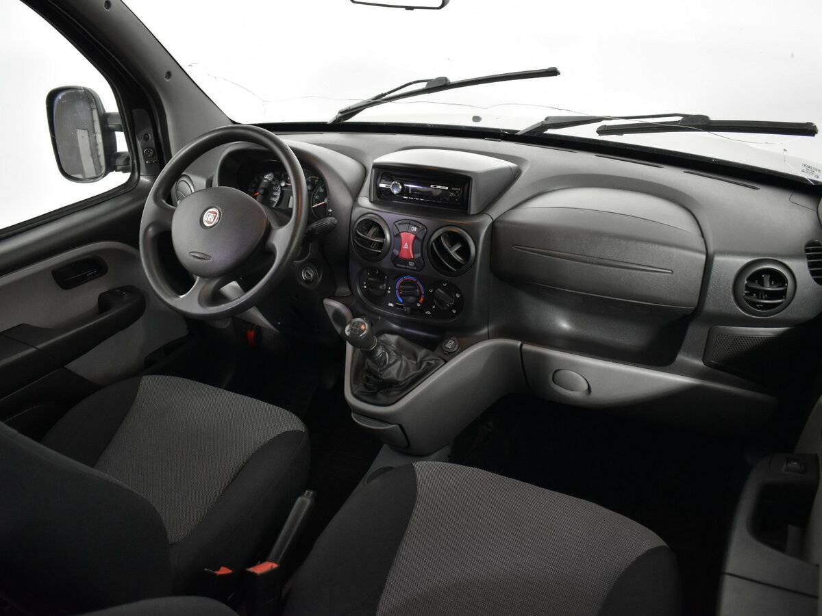 Купить Fiat Doblo с пробегом. Фото: #9