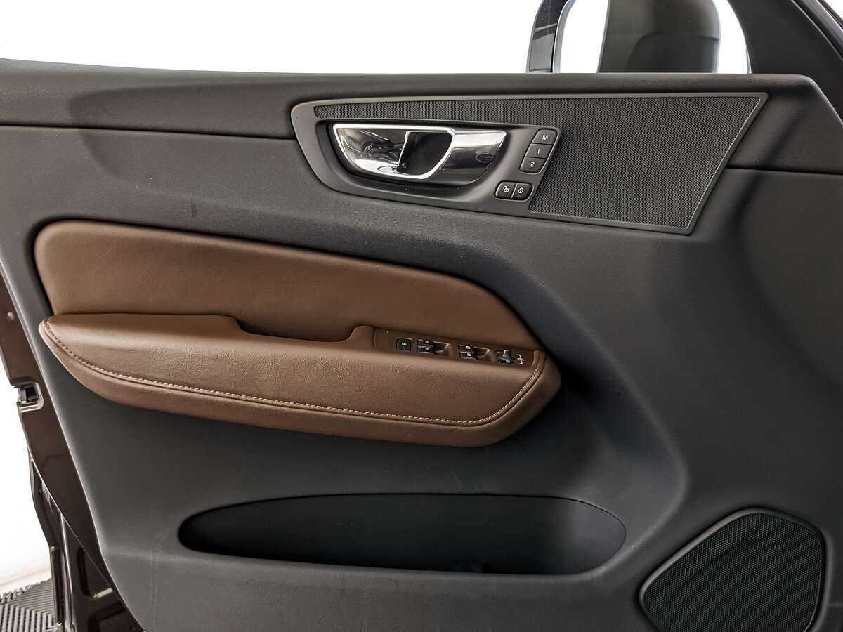 Купить Volvo XC60 с пробегом. Фото: #13
