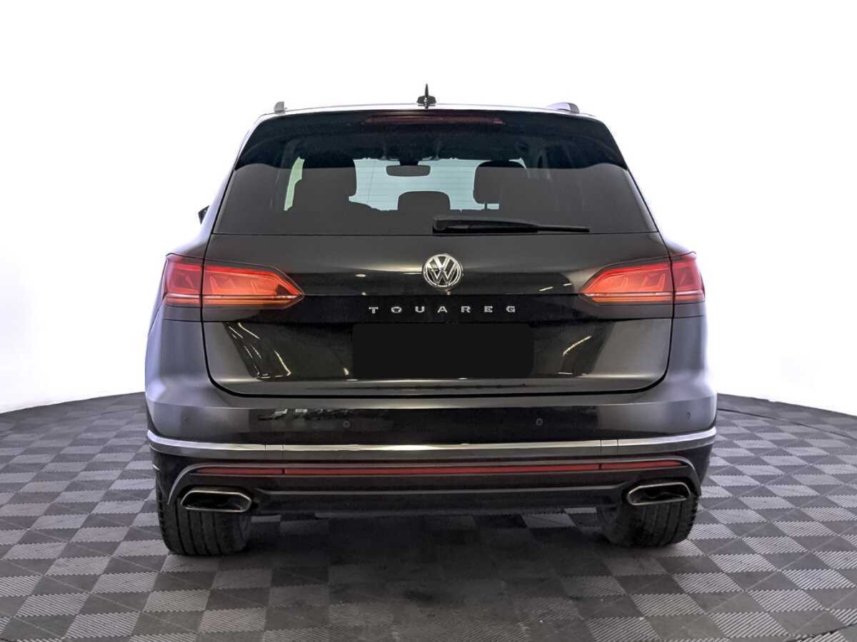 Купить Volkswagen Touareg с пробегом. Фото: #5