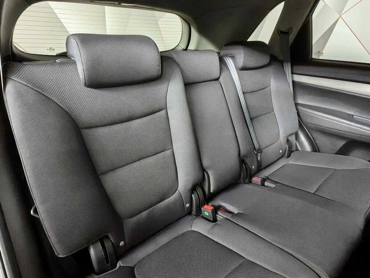 Купить Kia Sorento с пробегом. Фото: #12
