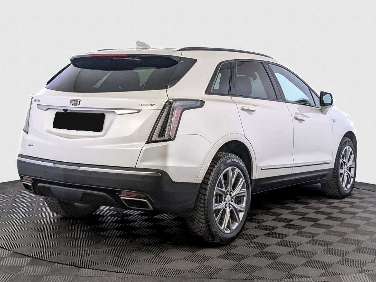 Купить Cadillac XT5 с пробегом. Фото: #4