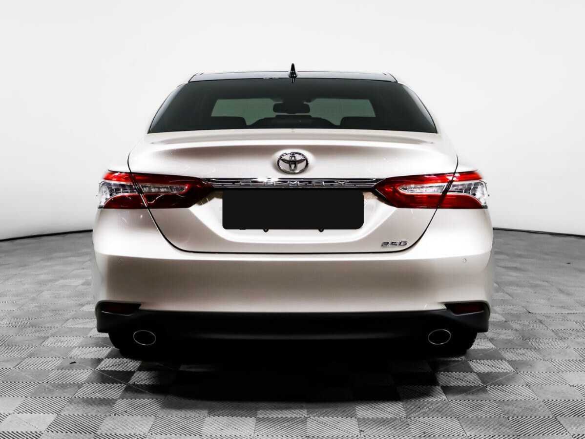 Купить Toyota Camry с пробегом. Фото: #5