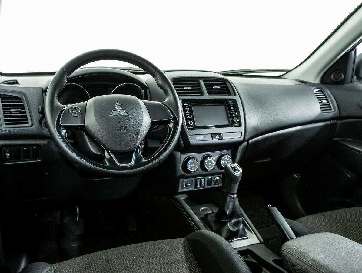 Купить Mitsubishi ASX с пробегом. Фото: #8