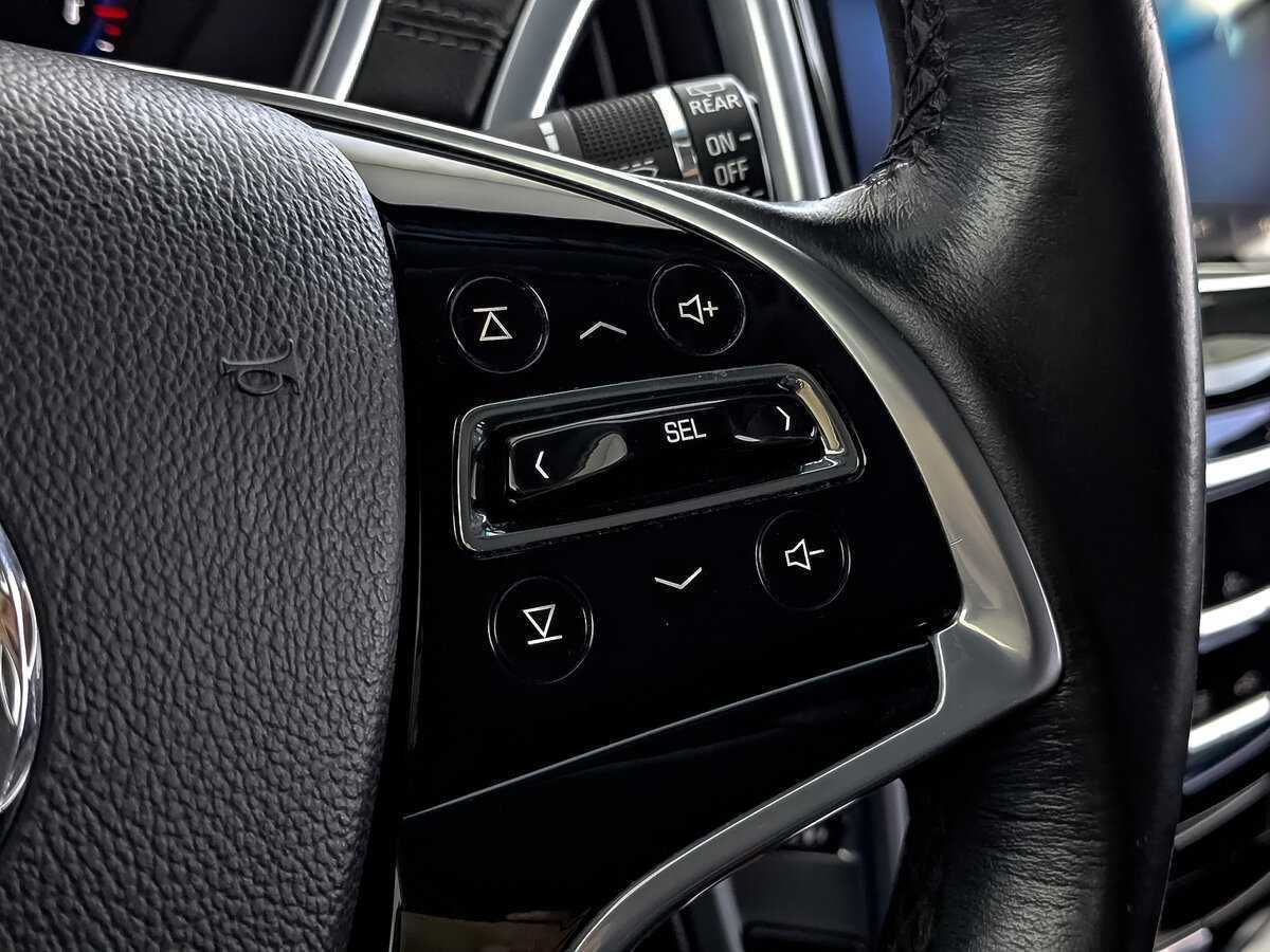 Купить Cadillac SRX с пробегом. Фото: #28
