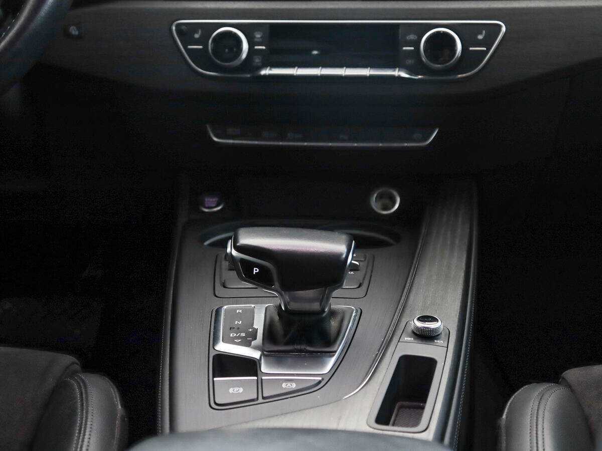 Купить Audi A4 с пробегом. Фото: #13