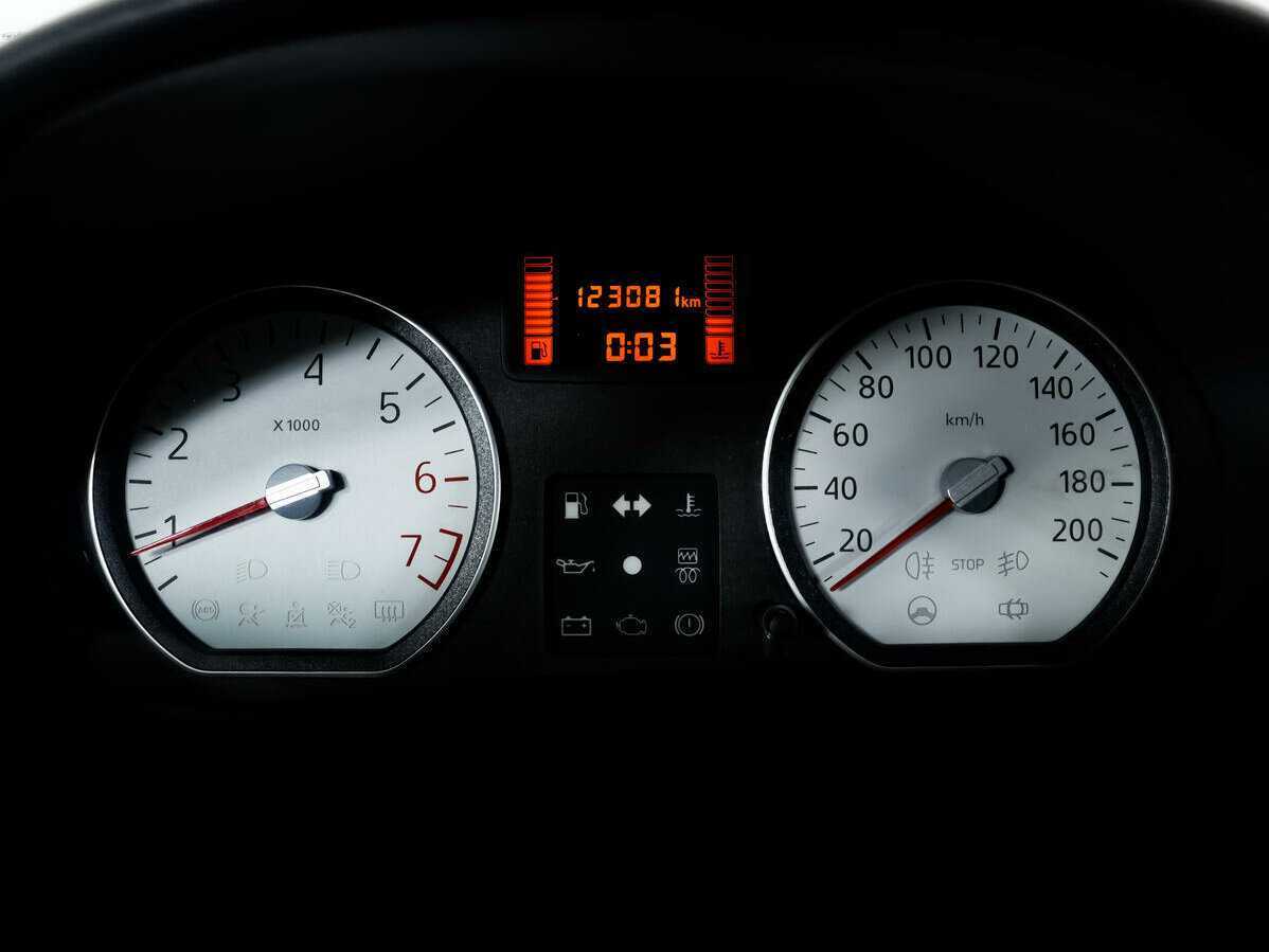 Купить Renault Logan с пробегом. Фото: #9