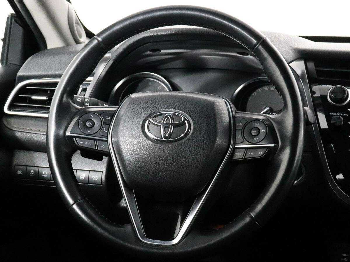 Купить Toyota Camry с пробегом. Фото: #10