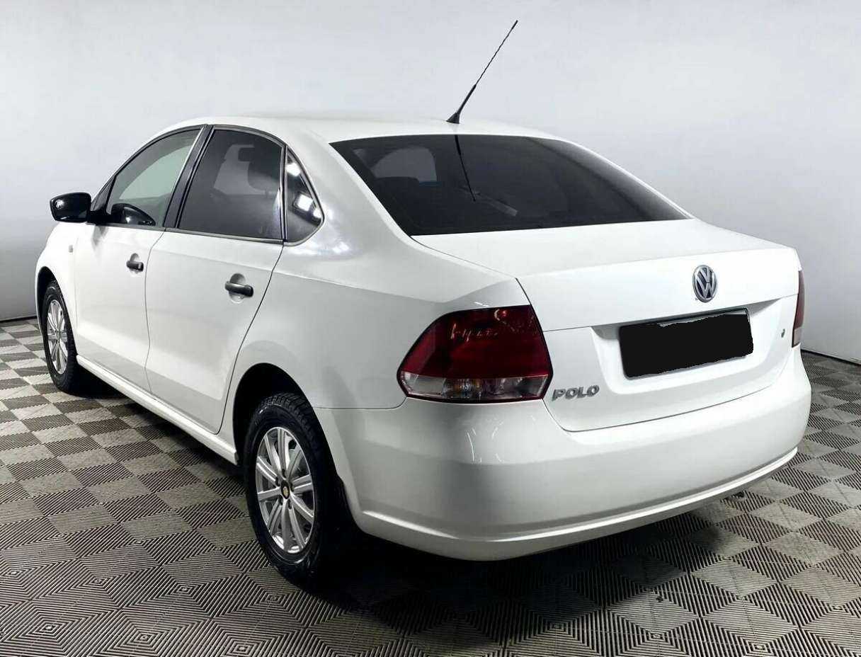 Купить Volkswagen Polo с пробегом. Фото: #5