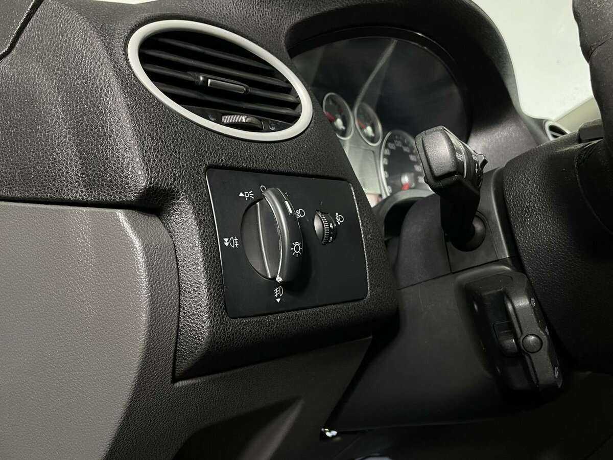 Купить Ford Focus с пробегом. Фото: #8