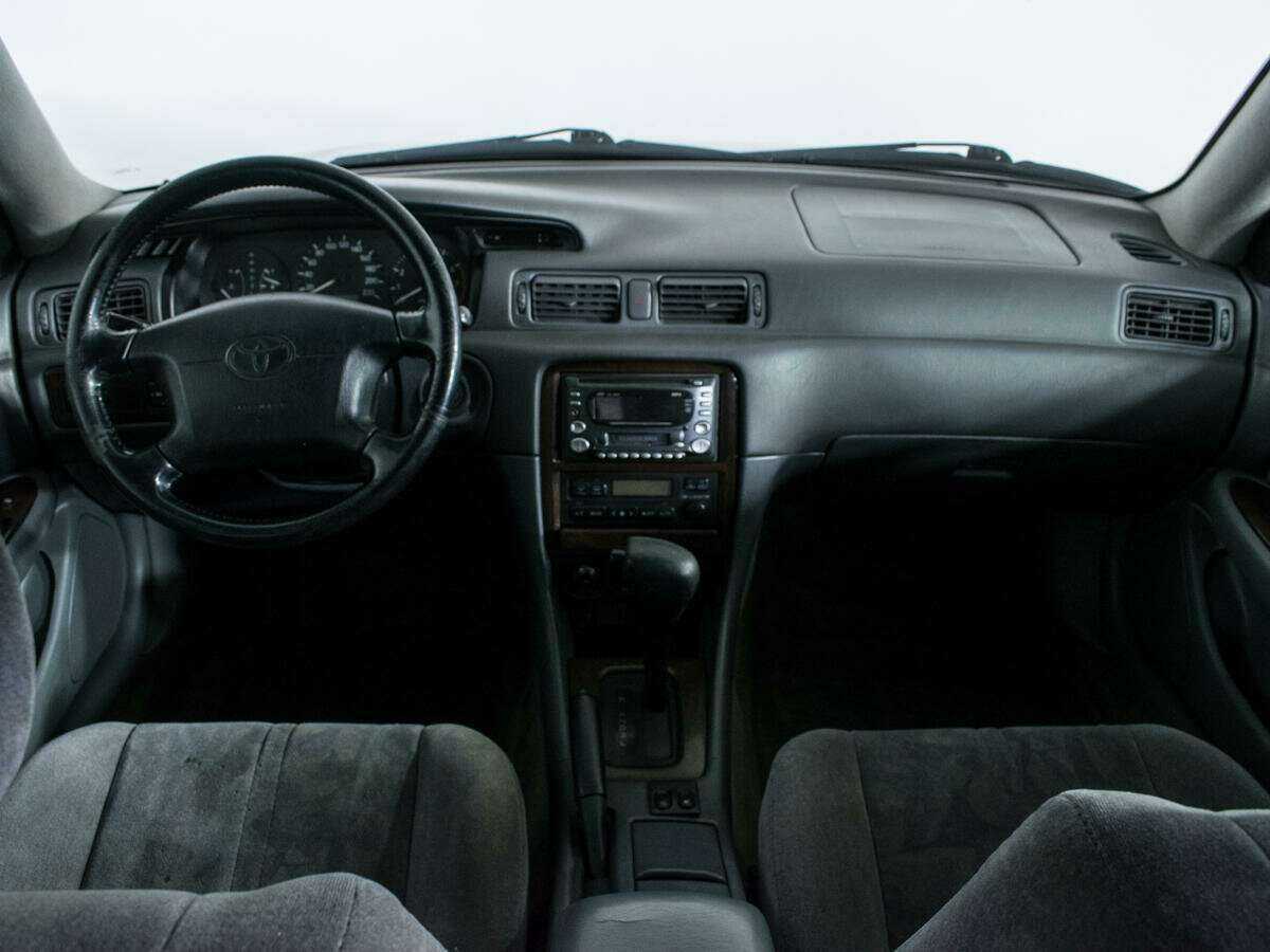 Купить Toyota Camry с пробегом. Фото: #9