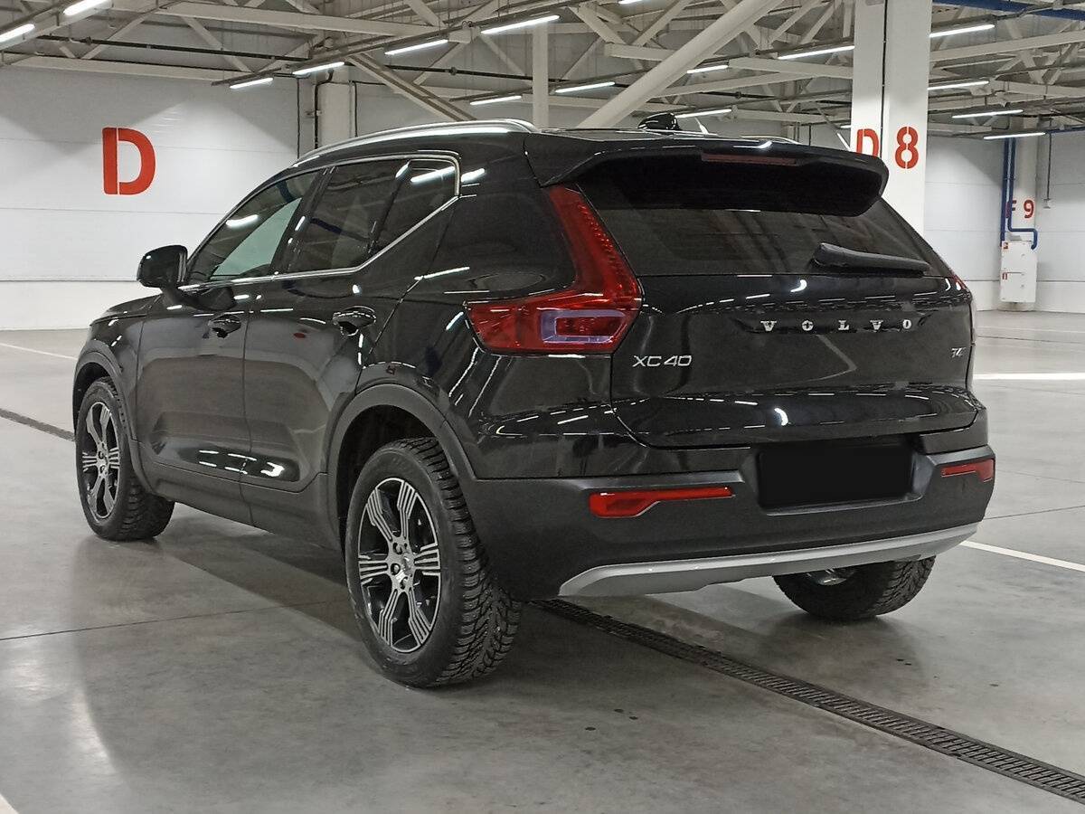 Купить Volvo XC40 с пробегом. Фото: #6