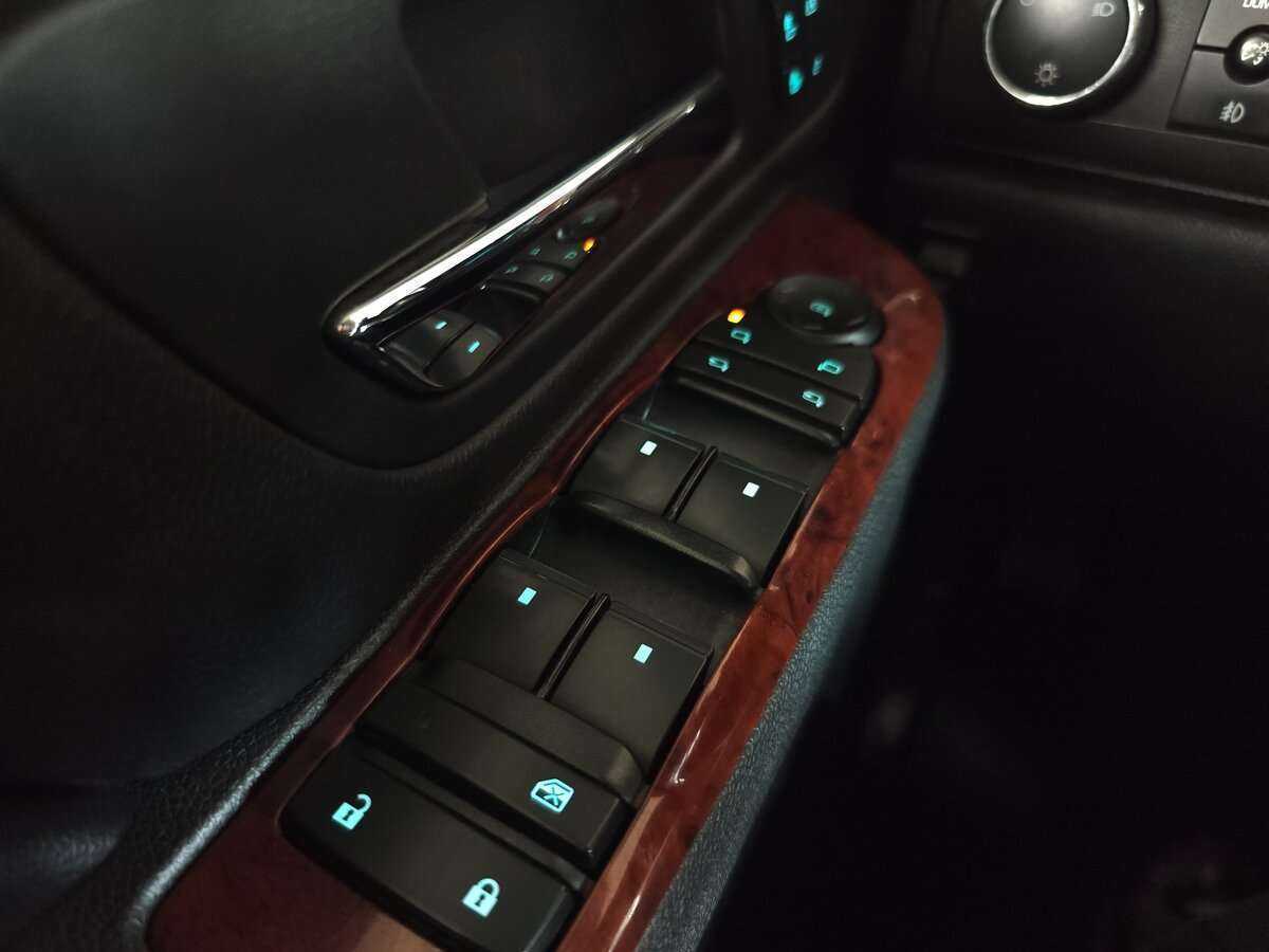 Купить Chevrolet Tahoe с пробегом. Фото: #29