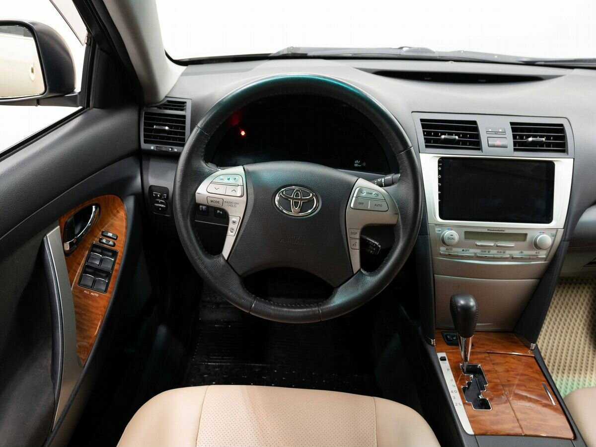 Купить Toyota Camry с пробегом. Фото: #13