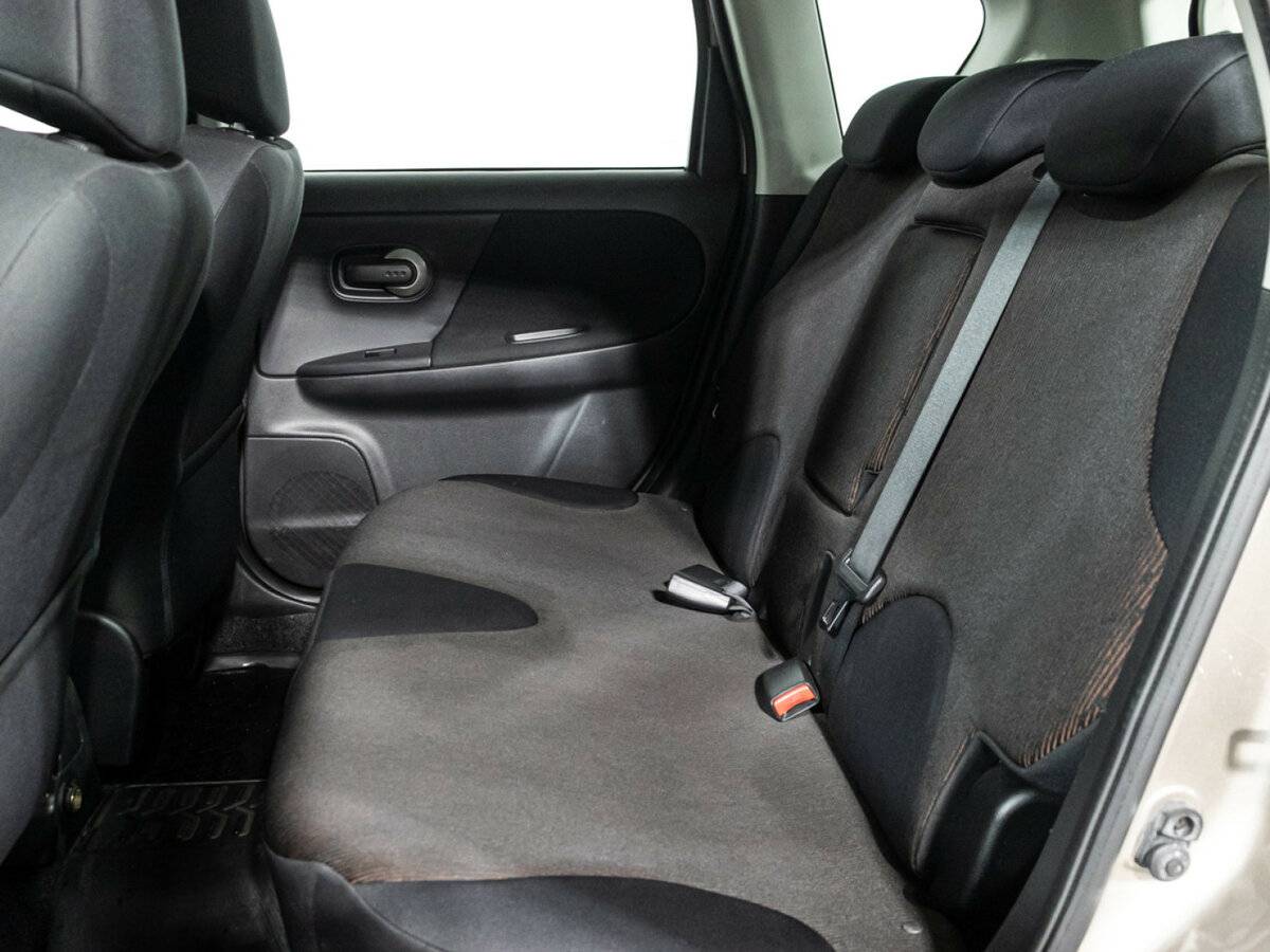 Купить Nissan Note с пробегом. Фото: #9