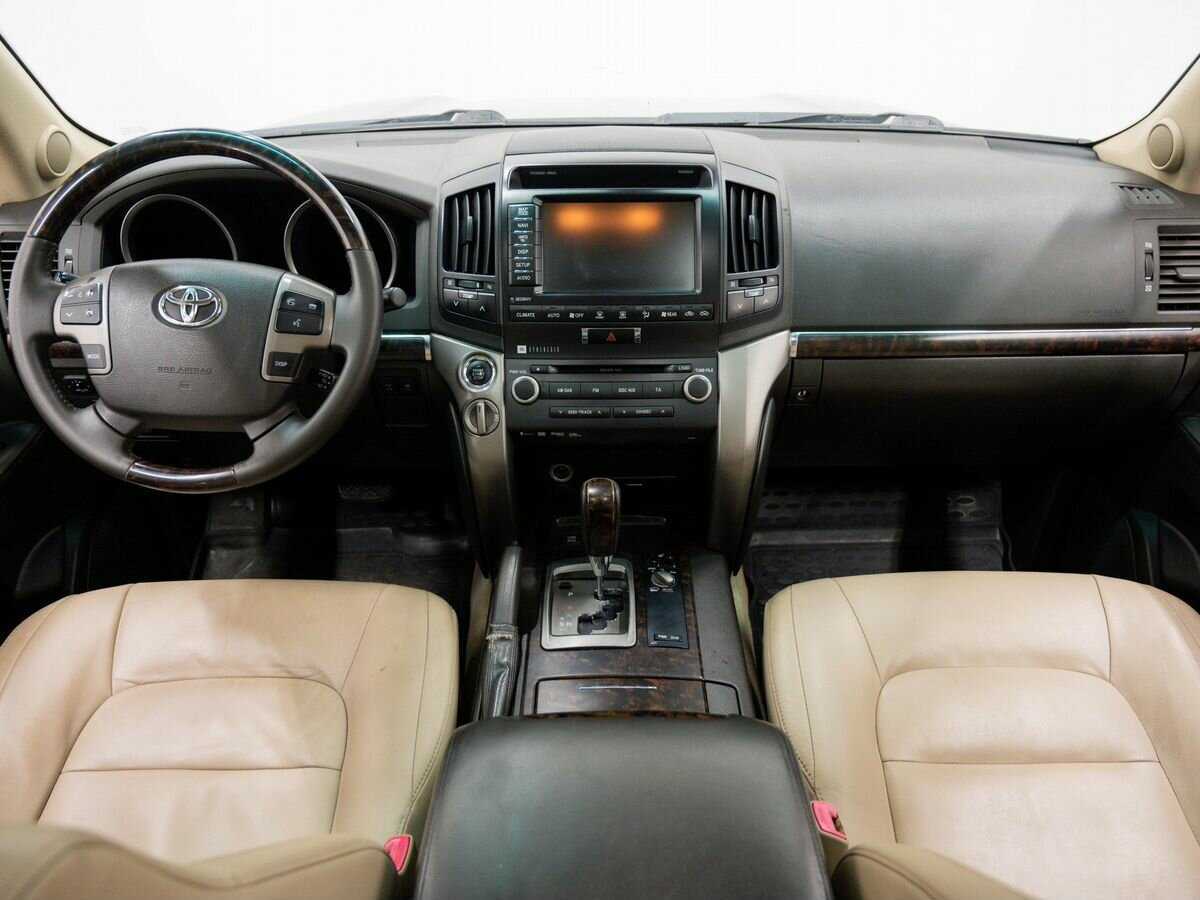Купить Toyota Land Cruiser с пробегом. Фото: #10