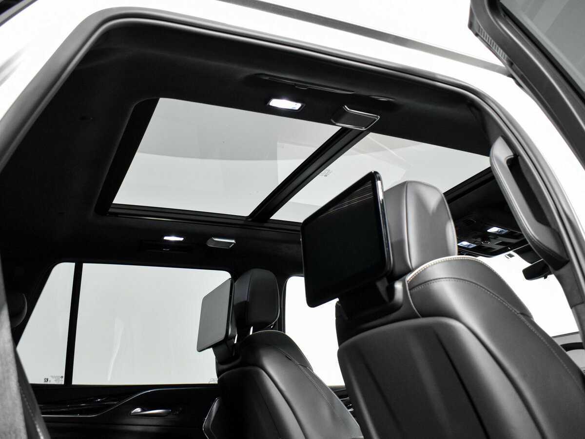 Купить Cadillac Escalade-V с пробегом. Фото: #18