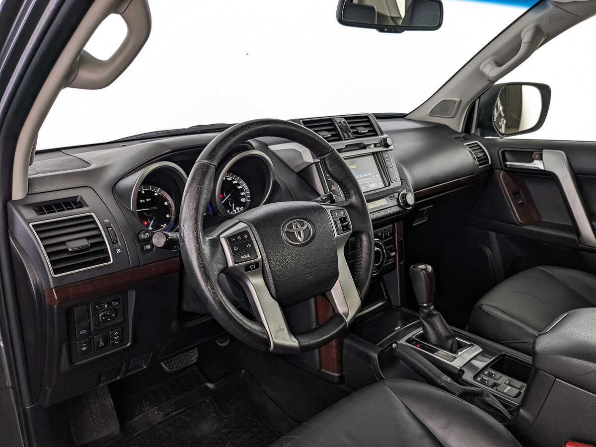 Купить Toyota Land Cruiser Prado с пробегом. Фото: #10