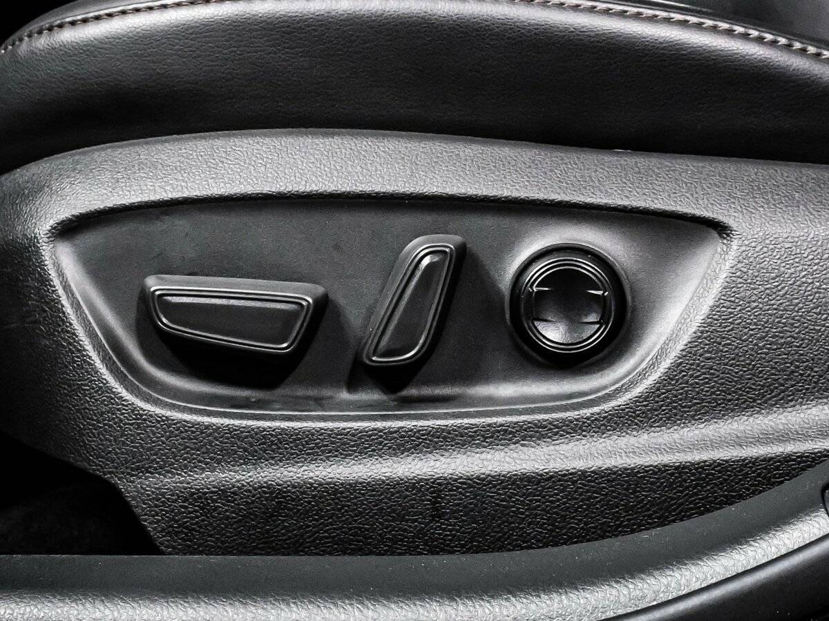 Купить Toyota Camry с пробегом. Фото: #21
