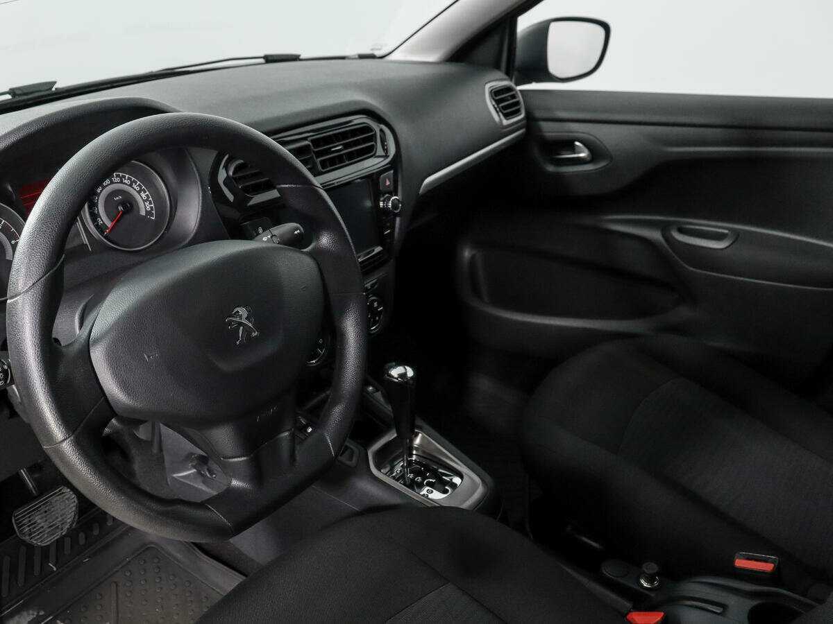 Купить Peugeot 301 с пробегом. Фото: #8