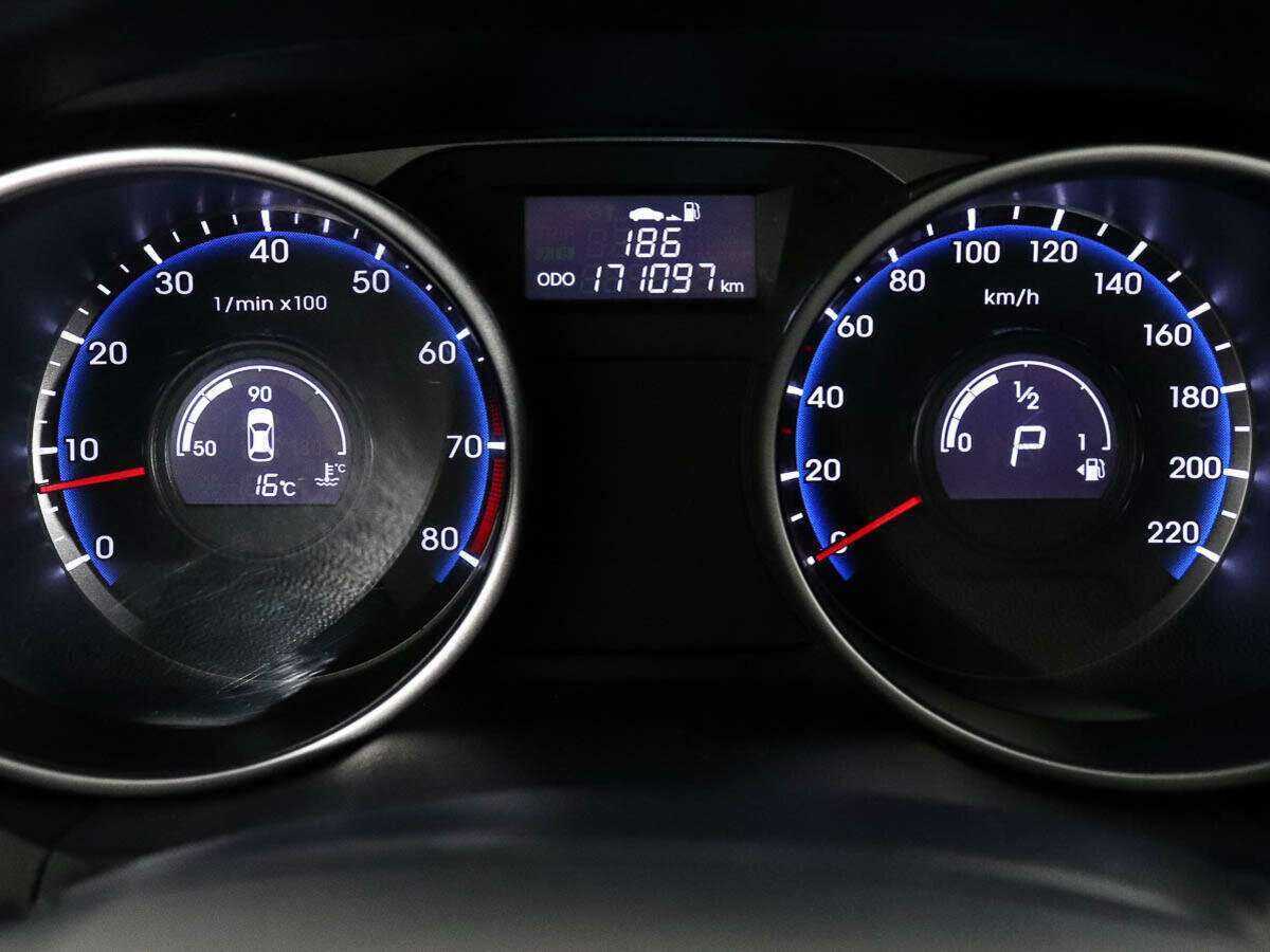 Купить Hyundai ix35 с пробегом. Фото: #8