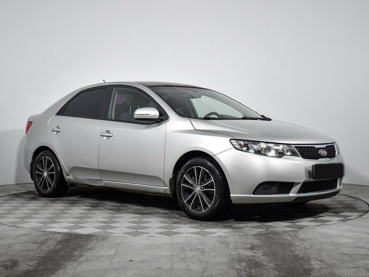 Купить Kia Cerato с пробегом. Фото: #2