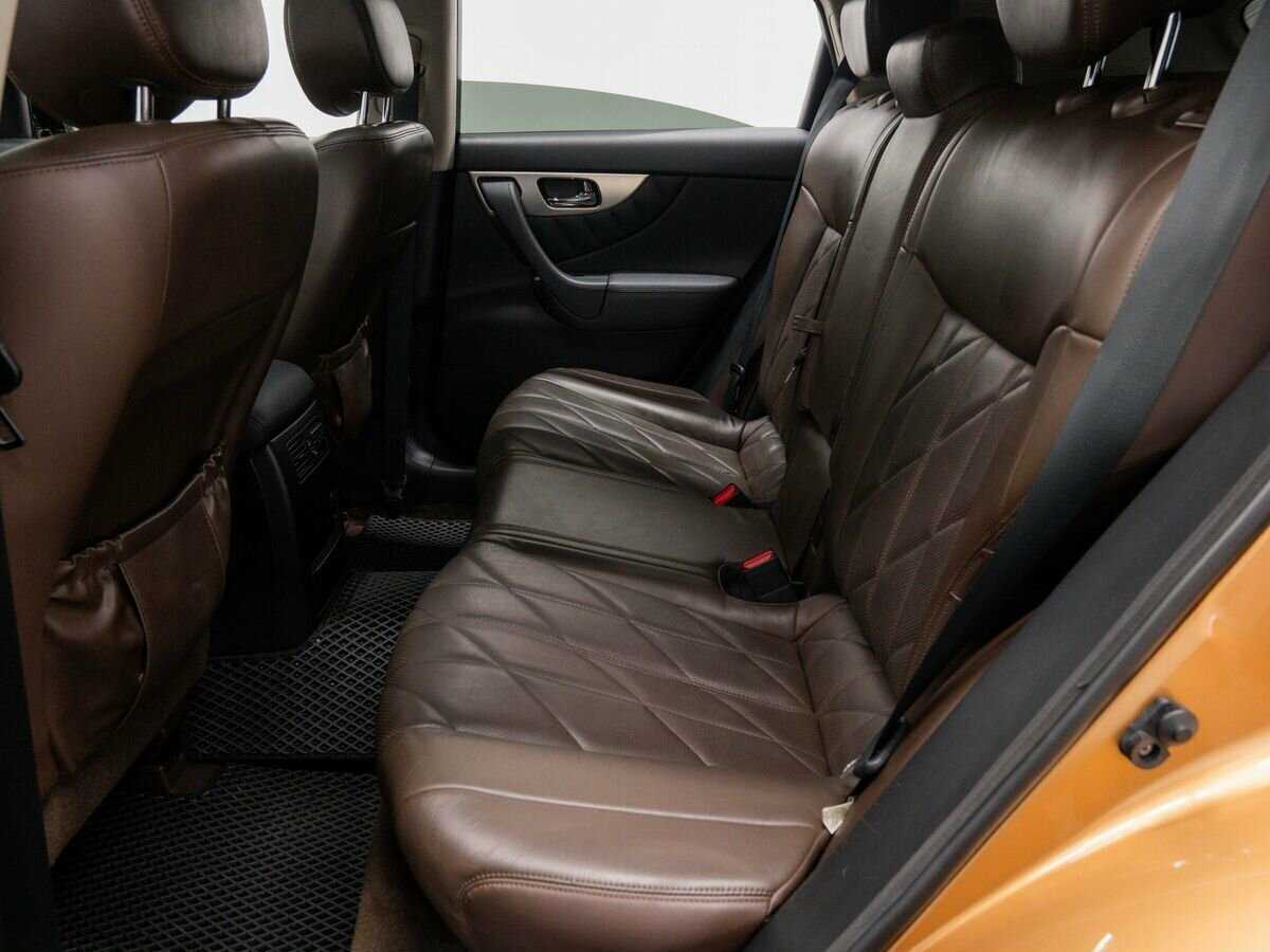 Купить Infiniti FX с пробегом. Фото: #11