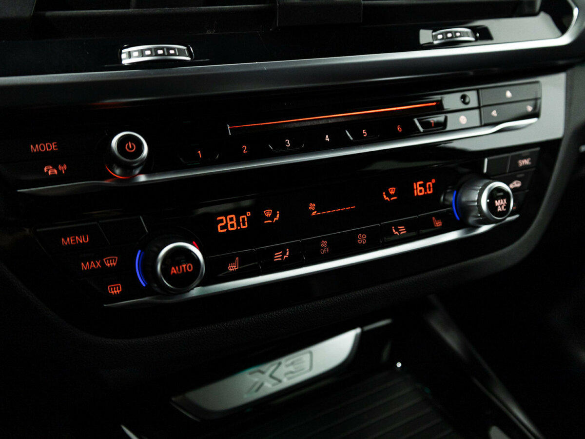 Купить BMW X3 с пробегом. Фото: #12