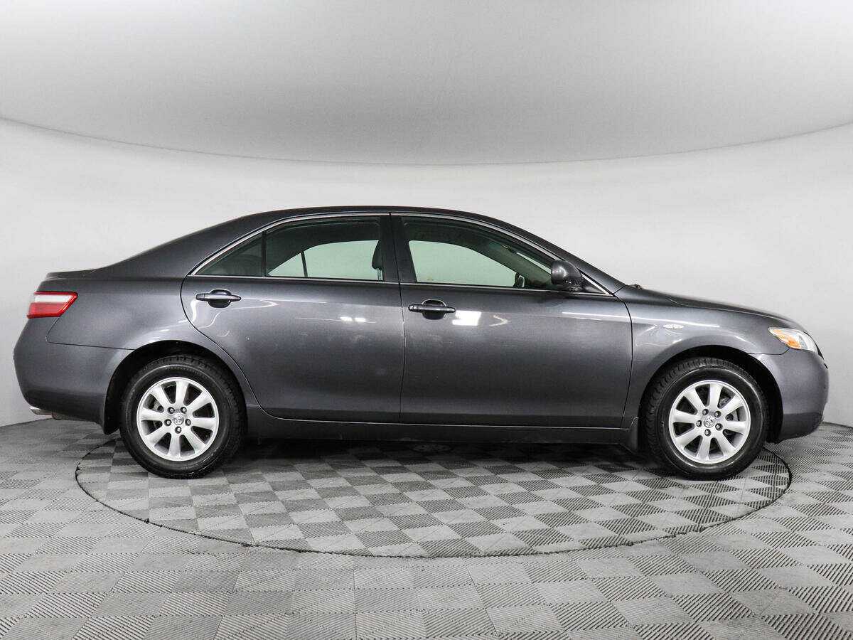 Купить Toyota Camry с пробегом. Фото: #3